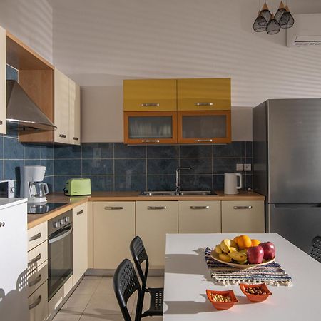 Beachfront Green Apt-Ligaria Beach エクステリア 写真